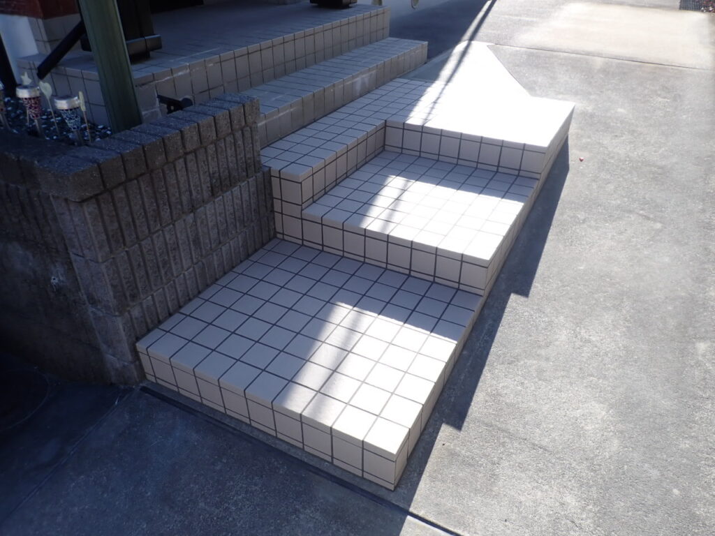 Ｏ様玄関ポーチ改修工事（いわき市泉）